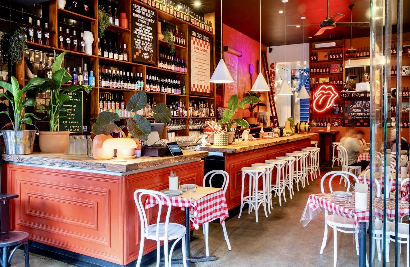 Cheekys Pizza atmosphere